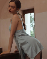 Robe de Nuit en Soie avec Fente Haute et Dentelle